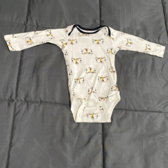 Gerber L/S Onesies - Picture 2 of 5